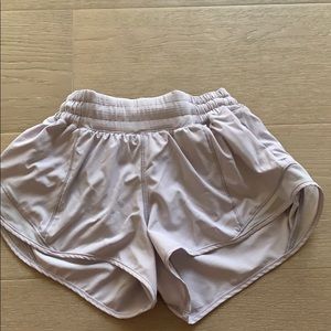 Lavender Lululemon Hottie Hot Shorts 2.5
